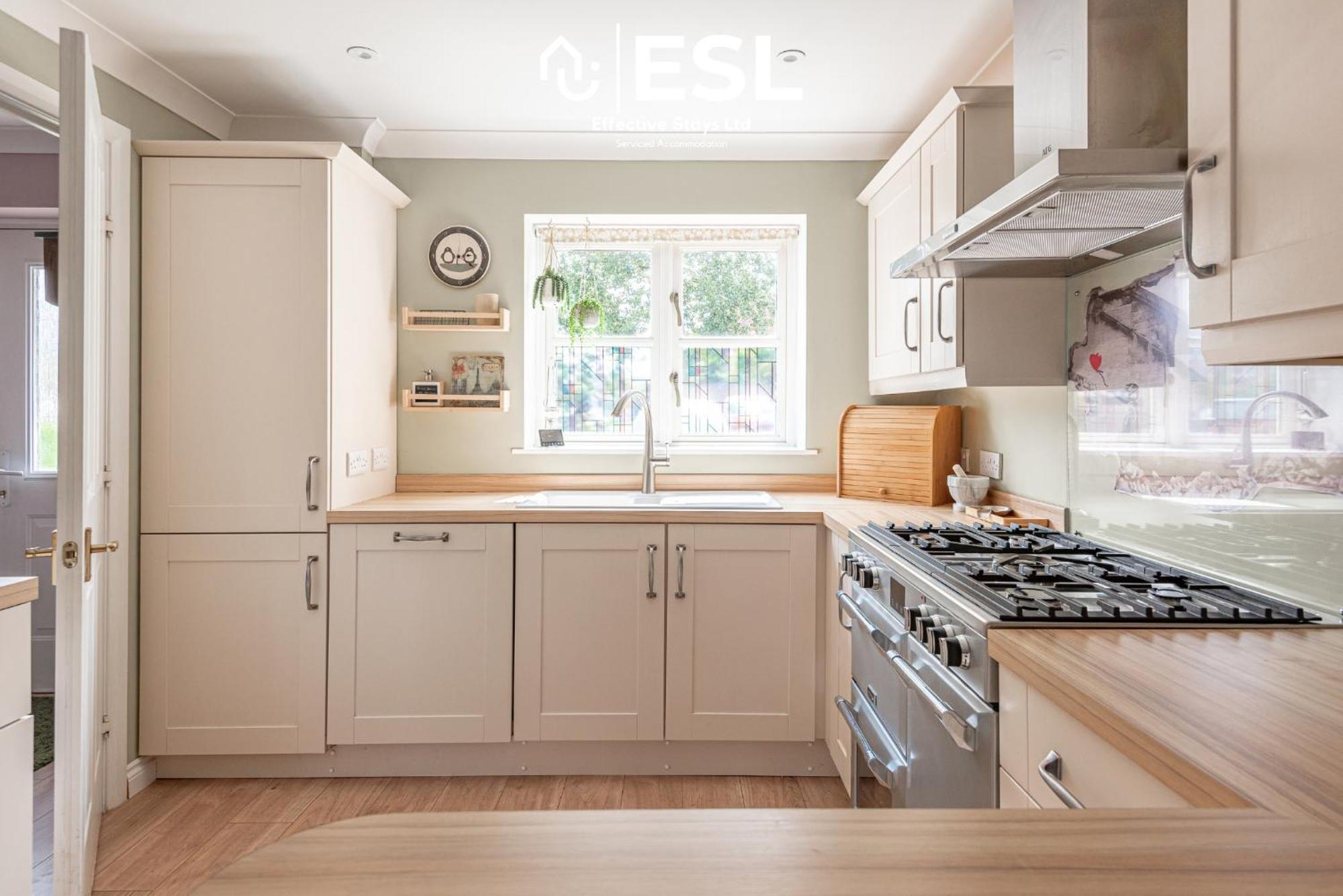 4 Bedroom Townhouse 10Mins Walk From Shrewsbury Town Centre With Parking Exteriör bild